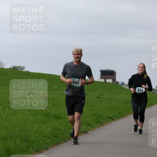 04.05.2025 - 8. Wedeler Halbmarathon Yannick Fuchs http://msf.ph/oto/7821518 04.05.2025 12:07:25 Laufen 595, 974 meine-sportfotos.de