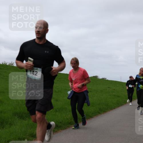 04.05.2025 - 8. Wedeler Halbmarathon Yannick Fuchs http://msf.ph/oto/7821532 04.05.2025 11:51:30 Laufen 142 meine-sportfotos.de