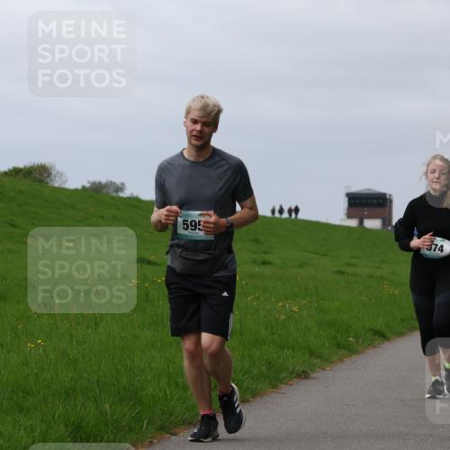 04.05.2025 - 8. Wedeler Halbmarathon Yannick Fuchs http://msf.ph/oto/7821538 04.05.2025 12:07:26 Laufen 595, 74 meine-sportfotos.de