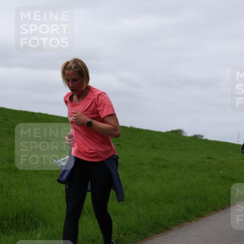 04.05.2025 - 8. Wedeler Halbmarathon Yannick Fuchs http://msf.ph/oto/7821545 04.05.2025 11:51:30 Laufen 291, 673 meine-sportfotos.de
