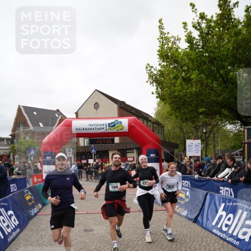 04.05.2025 - 8. Wedeler Halbmarathon Felixshl http://msf.ph/oto/7821566 04.05.2025 11:57:33 Ziel 104, 232, 590, 928, 1147, 1161 meine-sportfotos.de