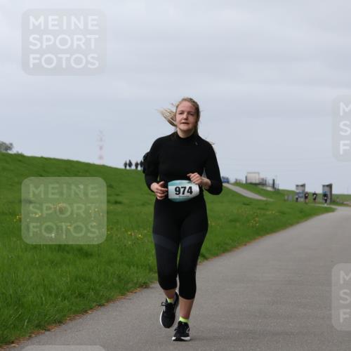 04.05.2025 - 8. Wedeler Halbmarathon Yannick Fuchs http://msf.ph/oto/7821576 04.05.2025 12:07:28 Laufen 974 meine-sportfotos.de
