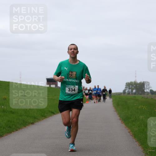 04.05.2025 - 8. Wedeler Halbmarathon Yannick Fuchs http://msf.ph/oto/7821736 04.05.2025 11:28:46 Laufen 334 meine-sportfotos.de