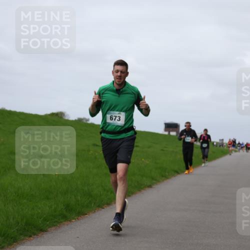 04.05.2025 - 8. Wedeler Halbmarathon Yannick Fuchs http://msf.ph/oto/7821768 04.05.2025 11:51:36 Laufen 673 meine-sportfotos.de