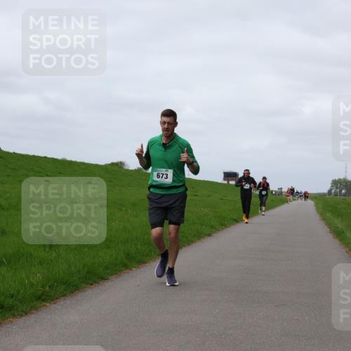 04.05.2025 - 8. Wedeler Halbmarathon Yannick Fuchs http://msf.ph/oto/7821781 04.05.2025 11:51:36 Laufen 673 meine-sportfotos.de