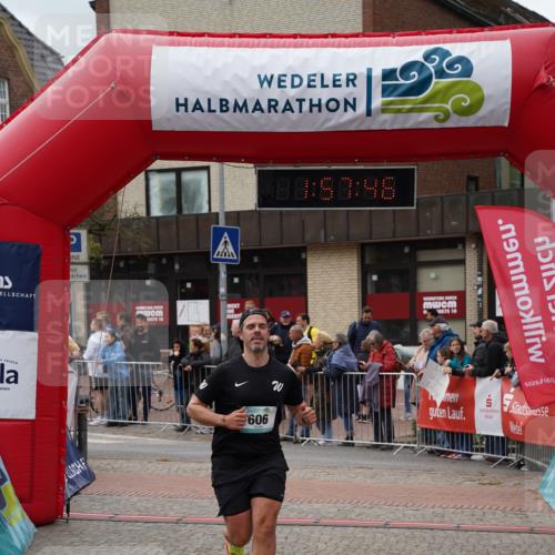 04.05.2025 - 8. Wedeler Halbmarathon Felixshl http://msf.ph/oto/7821782 04.05.2025 11:57:44 Ziel 251, 606 meine-sportfotos.de