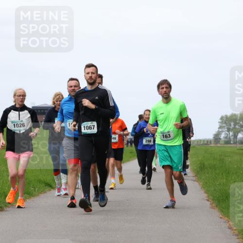 04.05.2025 - 8. Wedeler Halbmarathon Yannick Fuchs http://msf.ph/oto/7821847 04.05.2025 11:29:03 Laufen 1026, 1067, 46, 298, 163 meine-sportfotos.de
