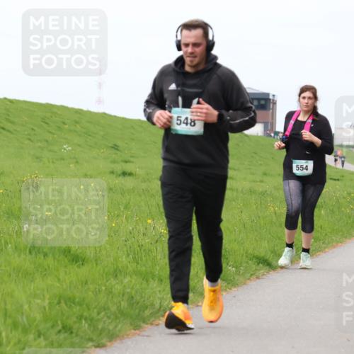 04.05.2025 - 8. Wedeler Halbmarathon Yannick Fuchs http://msf.ph/oto/7821882 04.05.2025 11:51:40 Laufen 548, 554 meine-sportfotos.de