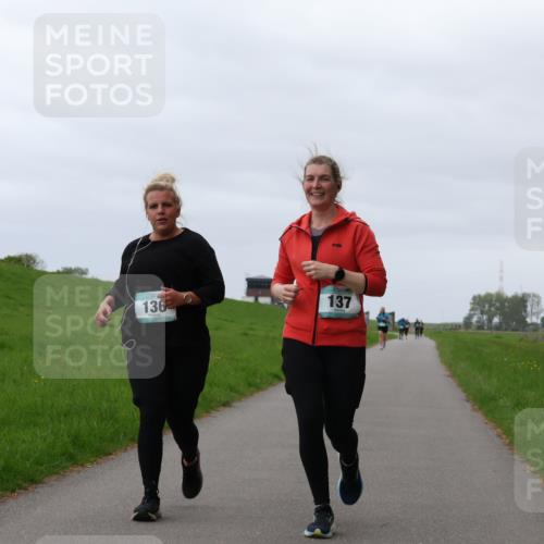 04.05.2025 - 8. Wedeler Halbmarathon Yannick Fuchs http://msf.ph/oto/7821886 04.05.2025 12:10:14 Laufen 136, 137 meine-sportfotos.de