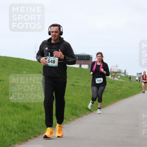 04.05.2025 - 8. Wedeler Halbmarathon Yannick Fuchs http://msf.ph/oto/7821921 04.05.2025 11:51:41 Laufen 548, 554 meine-sportfotos.de