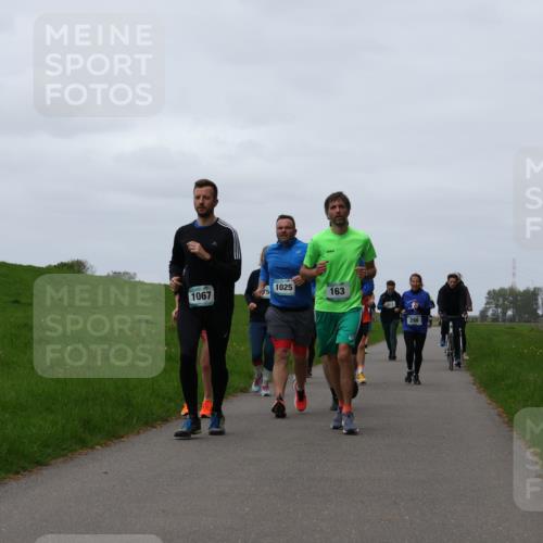 04.05.2025 - 8. Wedeler Halbmarathon Yannick Fuchs http://msf.ph/oto/7821926 04.05.2025 11:29:05 Laufen 1067, 1025, 163, 12, 298 meine-sportfotos.de