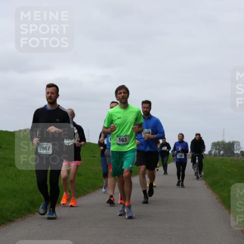 04.05.2025 - 8. Wedeler Halbmarathon Yannick Fuchs http://msf.ph/oto/7821939 04.05.2025 11:29:06 Laufen 1067, 163, 1866, 298 meine-sportfotos.de