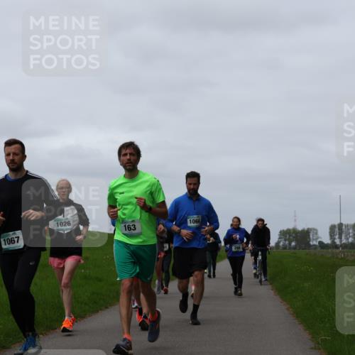 04.05.2025 - 8. Wedeler Halbmarathon Yannick Fuchs http://msf.ph/oto/7821946 04.05.2025 11:29:06 Laufen 1026, 1067, 163, 1066 meine-sportfotos.de