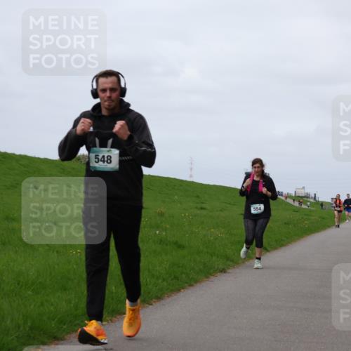 04.05.2025 - 8. Wedeler Halbmarathon Yannick Fuchs http://msf.ph/oto/7821984 04.05.2025 11:51:43 Laufen 548, 554 meine-sportfotos.de