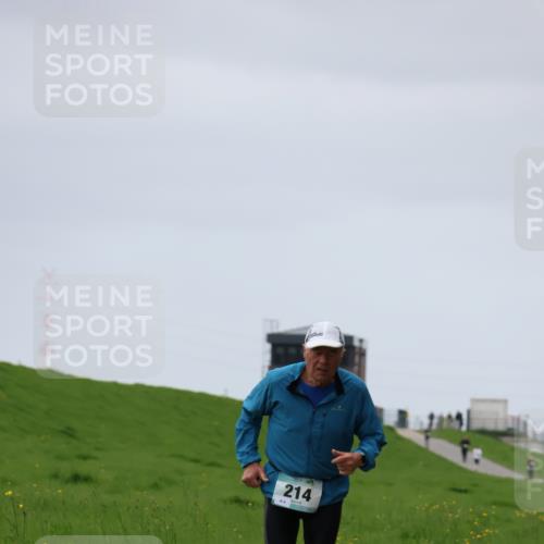 04.05.2025 - 8. Wedeler Halbmarathon Yannick Fuchs http://msf.ph/oto/7821986 04.05.2025 12:10:56 Laufen 214 meine-sportfotos.de