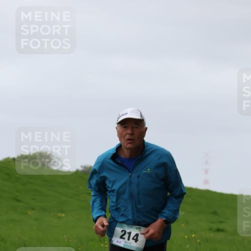 04.05.2025 - 8. Wedeler Halbmarathon Yannick Fuchs http://msf.ph/oto/7822026 04.05.2025 12:11:00 Laufen 214, 4 meine-sportfotos.de