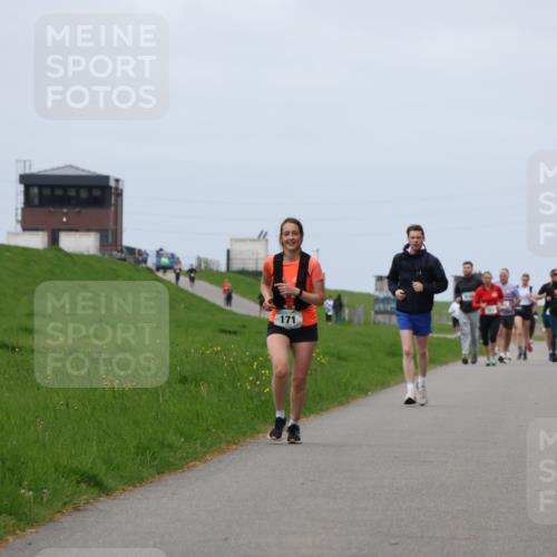 04.05.2025 - 8. Wedeler Halbmarathon Yannick Fuchs http://msf.ph/oto/7822050 04.05.2025 11:51:52 Laufen 171 meine-sportfotos.de
