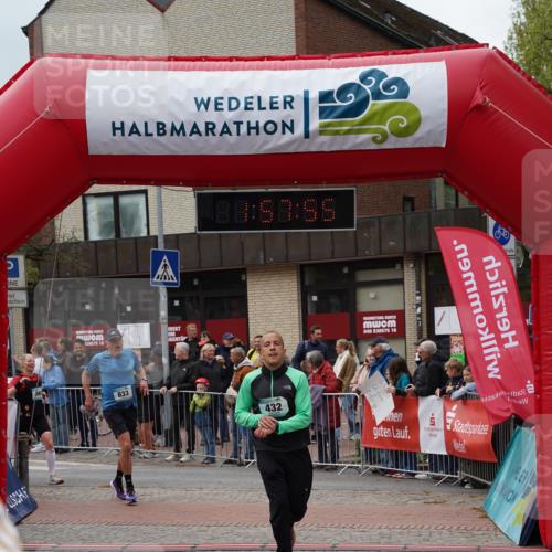 04.05.2025 - 8. Wedeler Halbmarathon Felixshl http://msf.ph/oto/7822076 04.05.2025 11:57:53 Ziel 55, 251, 432, 671, 833, 985 meine-sportfotos.de