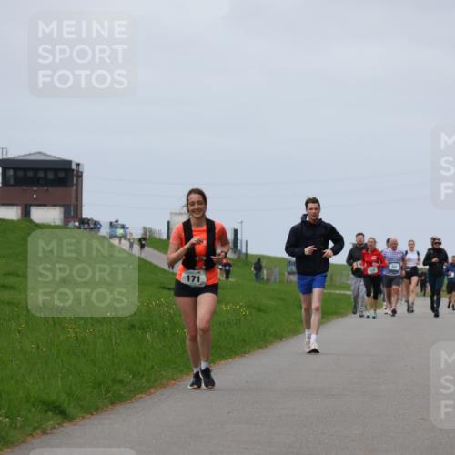 04.05.2025 - 8. Wedeler Halbmarathon Yannick Fuchs http://msf.ph/oto/7822079 04.05.2025 11:51:53 Laufen 171 meine-sportfotos.de