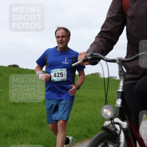 04.05.2025 - 8. Wedeler Halbmarathon Yannick Fuchs http://msf.ph/oto/7822114 04.05.2025 11:29:19 Laufen 425 meine-sportfotos.de