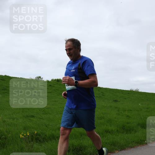 04.05.2025 - 8. Wedeler Halbmarathon Yannick Fuchs http://msf.ph/oto/7822144 04.05.2025 11:29:21 Laufen  meine-sportfotos.de
