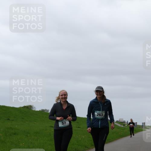 04.05.2025 - 8. Wedeler Halbmarathon Yannick Fuchs http://msf.ph/oto/7822152 04.05.2025 12:11:11 Laufen 57, 263 meine-sportfotos.de