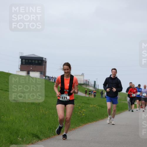 04.05.2025 - 8. Wedeler Halbmarathon Yannick Fuchs http://msf.ph/oto/7822155 04.05.2025 11:51:56 Laufen 171 meine-sportfotos.de