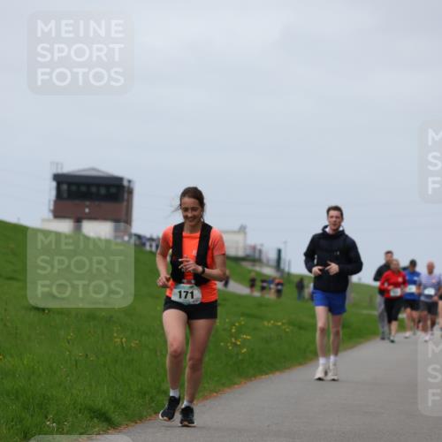 04.05.2025 - 8. Wedeler Halbmarathon Yannick Fuchs http://msf.ph/oto/7822157 04.05.2025 11:51:56 Laufen 171 meine-sportfotos.de