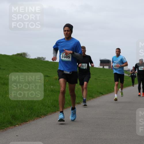 04.05.2025 - 8. Wedeler Halbmarathon Yannick Fuchs http://msf.ph/oto/7822187 04.05.2025 11:29:25 Laufen 1085, 9, 237, 1080 meine-sportfotos.de