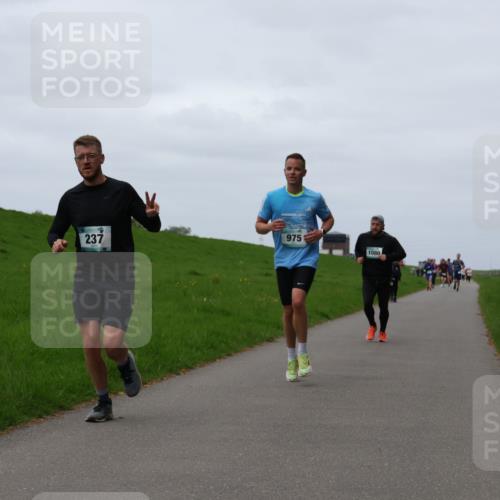 04.05.2025 - 8. Wedeler Halbmarathon Yannick Fuchs http://msf.ph/oto/7822255 04.05.2025 11:29:27 Laufen 237, 2024, 975, 1080 meine-sportfotos.de