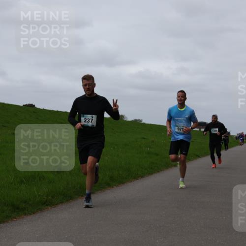04.05.2025 - 8. Wedeler Halbmarathon Yannick Fuchs http://msf.ph/oto/7822265 04.05.2025 11:29:28 Laufen 237, 2024, 975, 1080 meine-sportfotos.de