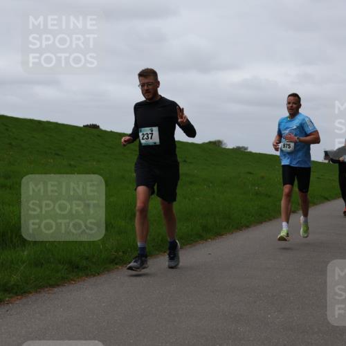 04.05.2025 - 8. Wedeler Halbmarathon Yannick Fuchs http://msf.ph/oto/7822277 04.05.2025 11:29:28 Laufen 237, 975, 1080 meine-sportfotos.de