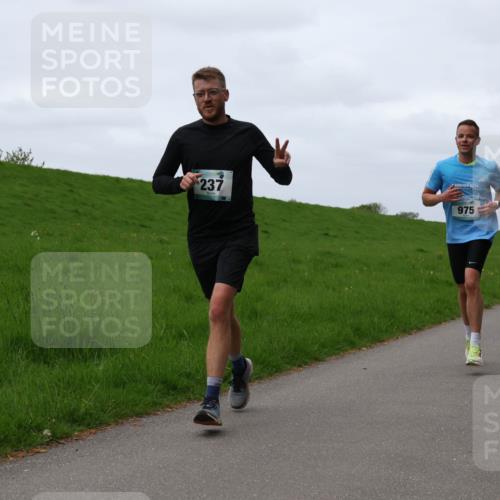 04.05.2025 - 8. Wedeler Halbmarathon Yannick Fuchs http://msf.ph/oto/7822286 04.05.2025 11:29:28 Laufen 237, 2024, 975, 1080 meine-sportfotos.de