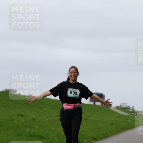 04.05.2025 - 8. Wedeler Halbmarathon Yannick Fuchs http://msf.ph/oto/7822292 04.05.2025 12:11:26 Laufen 532 meine-sportfotos.de