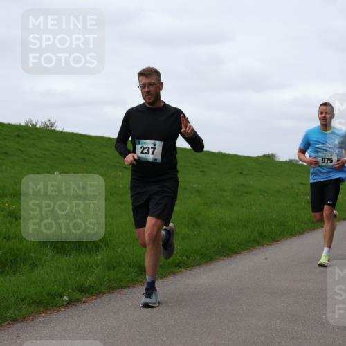 04.05.2025 - 8. Wedeler Halbmarathon Yannick Fuchs http://msf.ph/oto/7822293 04.05.2025 11:29:28 Laufen 237, 975, 1080 meine-sportfotos.de