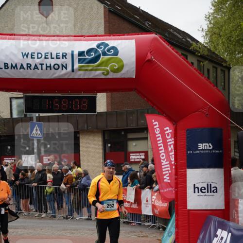 04.05.2025 - 8. Wedeler Halbmarathon Felixshl http://msf.ph/oto/7822313 04.05.2025 11:58:06 Ziel 143, 252, 763 meine-sportfotos.de