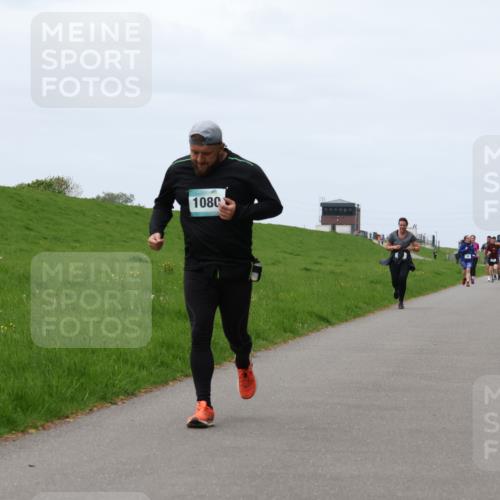 04.05.2025 - 8. Wedeler Halbmarathon Yannick Fuchs http://msf.ph/oto/7822342 04.05.2025 11:29:30 Laufen 1080 meine-sportfotos.de