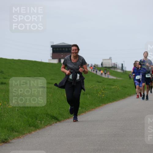 04.05.2025 - 8. Wedeler Halbmarathon Yannick Fuchs http://msf.ph/oto/7822417 04.05.2025 11:29:34 Laufen 395 meine-sportfotos.de