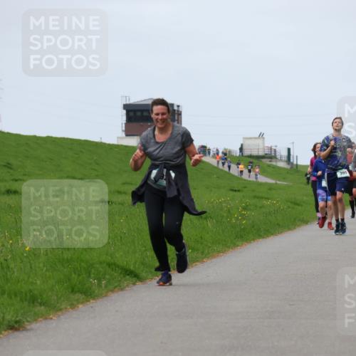 04.05.2025 - 8. Wedeler Halbmarathon Yannick Fuchs http://msf.ph/oto/7822436 04.05.2025 11:29:34 Laufen 395, 527 meine-sportfotos.de