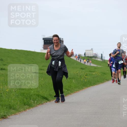 04.05.2025 - 8. Wedeler Halbmarathon Yannick Fuchs http://msf.ph/oto/7822440 04.05.2025 11:29:35 Laufen 395 meine-sportfotos.de