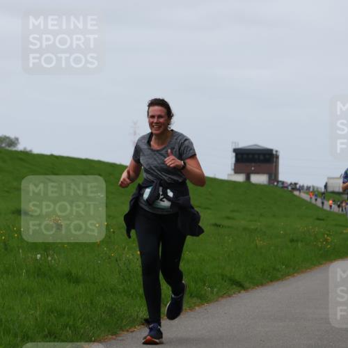 04.05.2025 - 8. Wedeler Halbmarathon Yannick Fuchs http://msf.ph/oto/7822456 04.05.2025 11:29:38 Laufen 395 meine-sportfotos.de