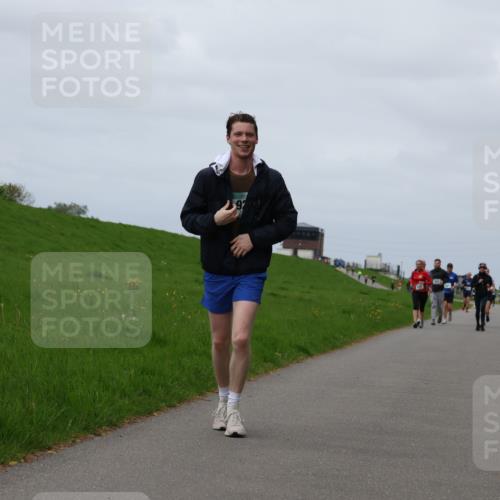 04.05.2025 - 8. Wedeler Halbmarathon Yannick Fuchs http://msf.ph/oto/7822462 04.05.2025 11:52:07 Laufen  meine-sportfotos.de