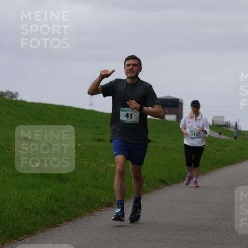 04.05.2025 - 8. Wedeler Halbmarathon Yannick Fuchs http://msf.ph/oto/7822514 04.05.2025 12:13:02 Laufen 41, 1137 meine-sportfotos.de