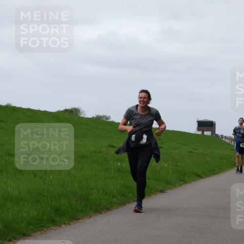04.05.2025 - 8. Wedeler Halbmarathon Yannick Fuchs http://msf.ph/oto/7822518 04.05.2025 11:29:39 Laufen 927 meine-sportfotos.de