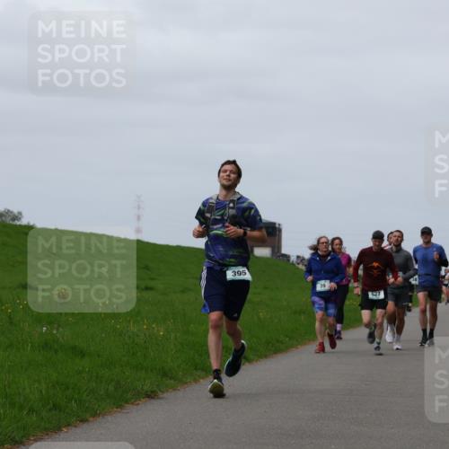 04.05.2025 - 8. Wedeler Halbmarathon Yannick Fuchs http://msf.ph/oto/7822584 04.05.2025 11:29:44 Laufen 395, 39, 527 meine-sportfotos.de