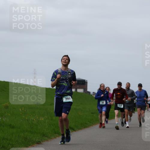 04.05.2025 - 8. Wedeler Halbmarathon Yannick Fuchs http://msf.ph/oto/7822594 04.05.2025 11:29:44 Laufen 395, 39, 527 meine-sportfotos.de