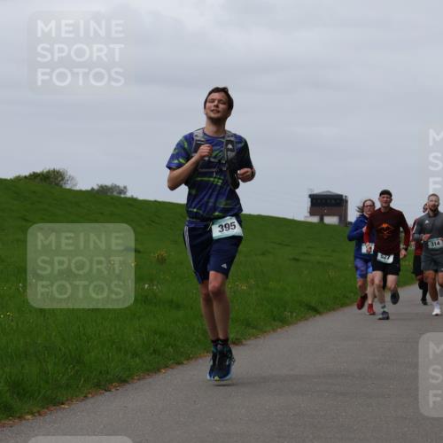 04.05.2025 - 8. Wedeler Halbmarathon Yannick Fuchs http://msf.ph/oto/7822615 04.05.2025 11:29:46 Laufen 395, 527, 314, 38 meine-sportfotos.de