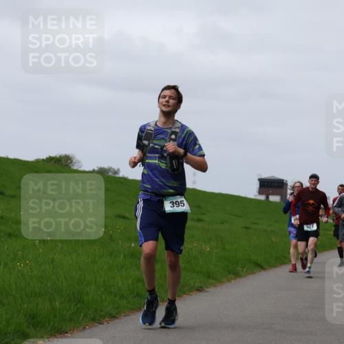 04.05.2025 - 8. Wedeler Halbmarathon Yannick Fuchs http://msf.ph/oto/7822634 04.05.2025 11:29:46 Laufen 395, 527, 314, 38 meine-sportfotos.de
