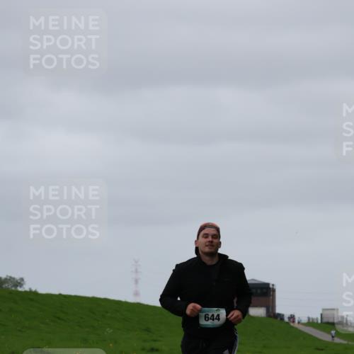 04.05.2025 - 8. Wedeler Halbmarathon Yannick Fuchs http://msf.ph/oto/7822665 04.05.2025 12:13:46 Laufen 644 meine-sportfotos.de