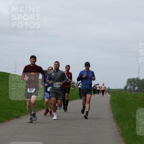 04.05.2025 - 8. Wedeler Halbmarathon Yannick Fuchs http://msf.ph/oto/7822693 04.05.2025 11:29:49 Laufen 527, 3, 314, 38 meine-sportfotos.de